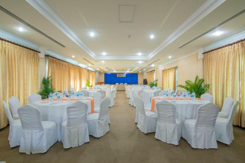 Angkor Holiday Hotel