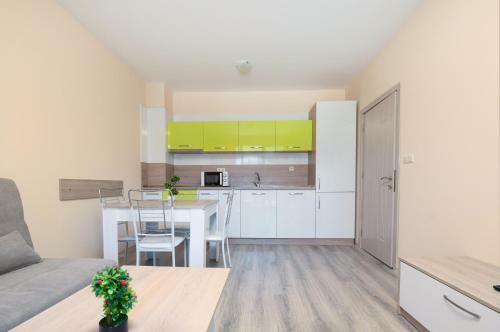 Apollon Apartments
