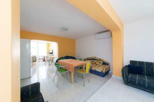 Hostal The Colony