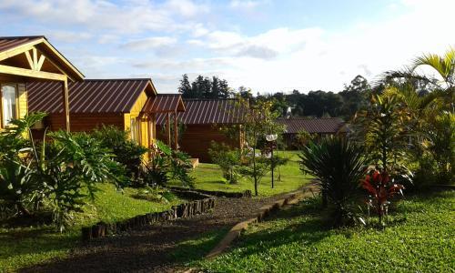 Lodge Caba�as Doralia