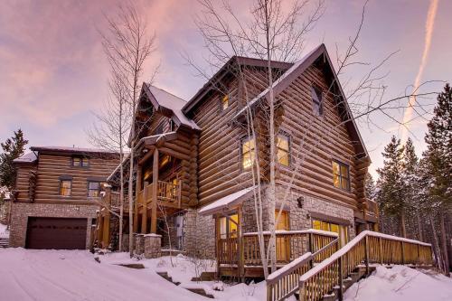 Ski Classic Lodge
