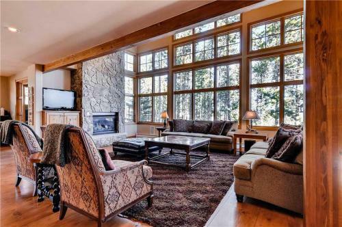 Westridge Lodge