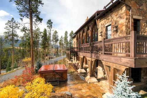 Grace Manor