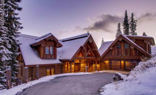 Goldenview Lodge