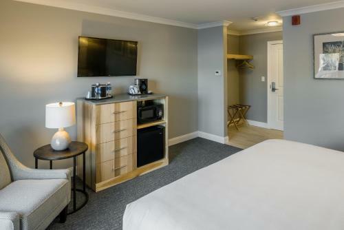 Hotel Center Harbor Inn