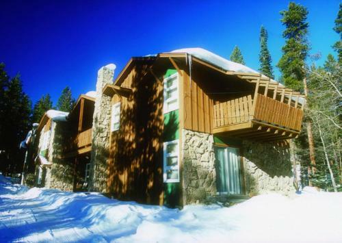 Hideaway Village Ladora 3