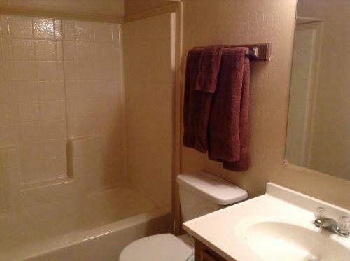 Hotel Rainbows End Resort