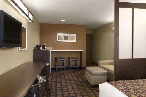 Hotel Microtel Inn & Suites By Wyndham Odessa Tx