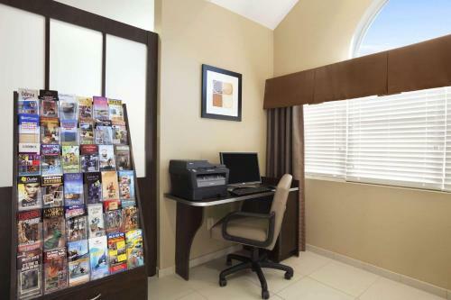 Hotel Microtel Inn & Suites By Wyndham Odessa Tx