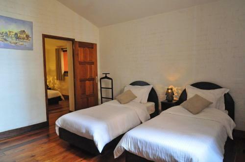 Rova Hotel