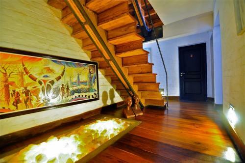 Rova Hotel
