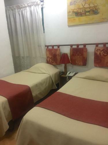 Hotel Tana-jacaranda