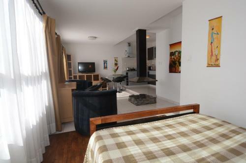 Aina Hotel