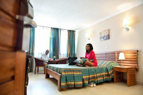 Anjary Hotel