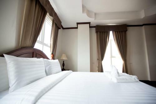 Hotel Capitol Residence