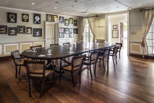 Hotel Strawberry Hill