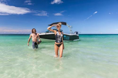 Hotel Couples Swept Away