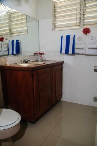 Hotel Firefly Beach Cottages
