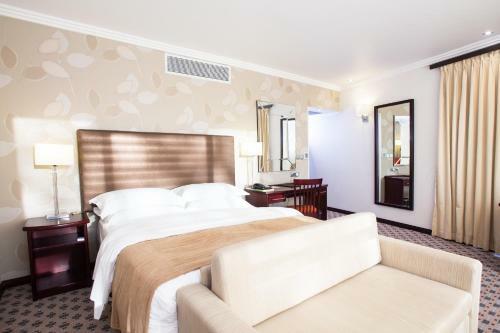 Phakalane Golf Estate Hotel Resort
