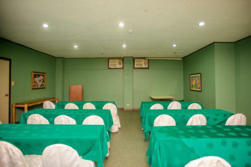 Hotel Luxur Place