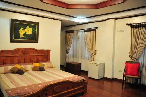 Hotel Grand Octagon Resort