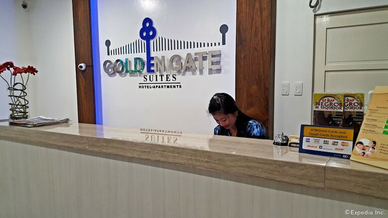 Aparthotel Golden Gate Suites