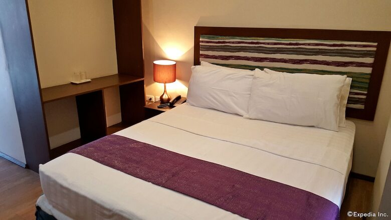 Aparthotel Golden Gate Suites
