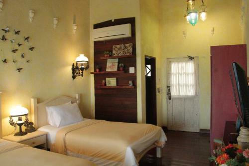 Joaquin's Bed And Breakfast