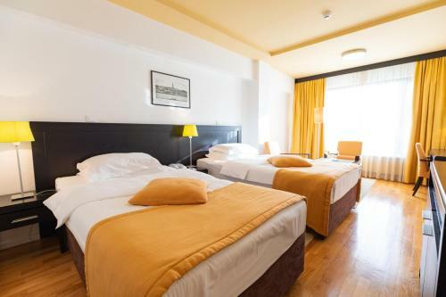 Hotel M