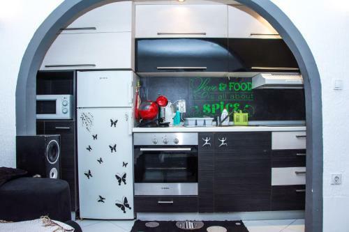 Apartment Hedonist