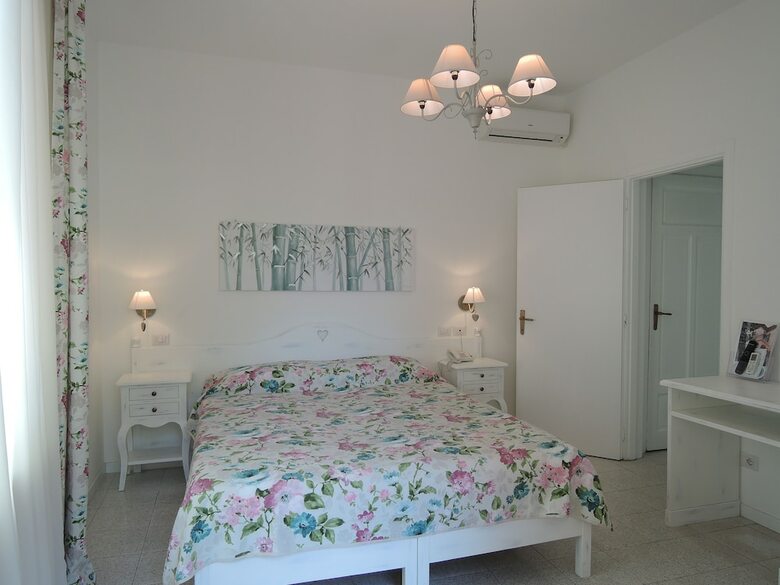Hotel La Scogliera
