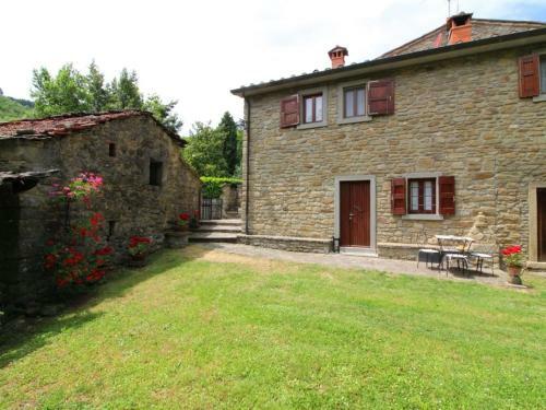 Castel Focognano Villa Sleeps 4 Pool Wifi