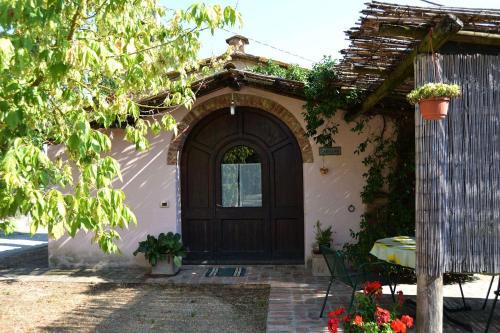 Le Casine-perignano-spinelli Apartment Sleeps 6
