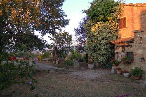 Le Casine-perignano-spinelli Apartment Sleeps 6