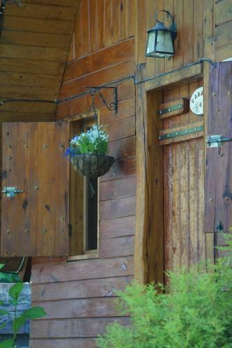 Lodge Caba�as Y Bodega Fraschetti - Niuke