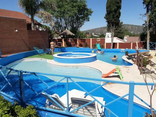 Complejo Los Cipreses