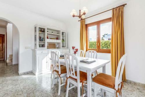 Cala D'or Villa Sleeps 6 Pool Air Con Wifi