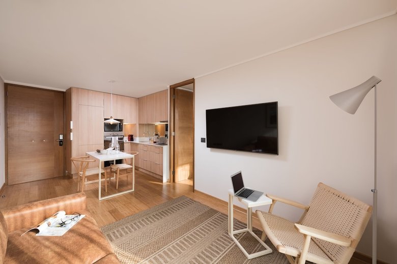 Zip Apartments