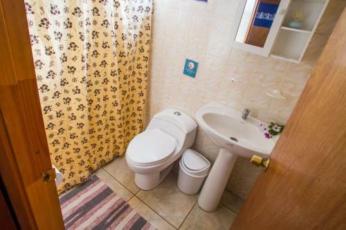 Lodge Hostal Y Caba�as Tojika