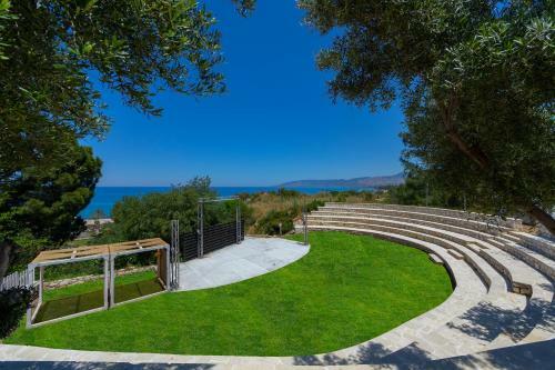 Hotel Latchi Family Resort