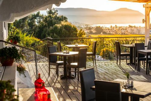 Hotel Latchi Family Resort