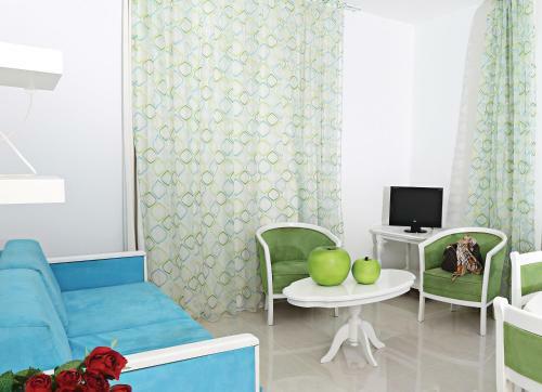 Marlita Beach Hotel Apartments