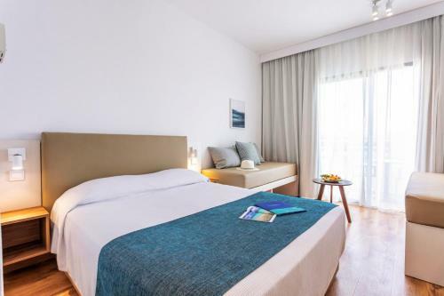 Hotel Louis Phaethon Beach - All Inclusive