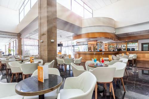 Hotel Louis Phaethon Beach - All Inclusive