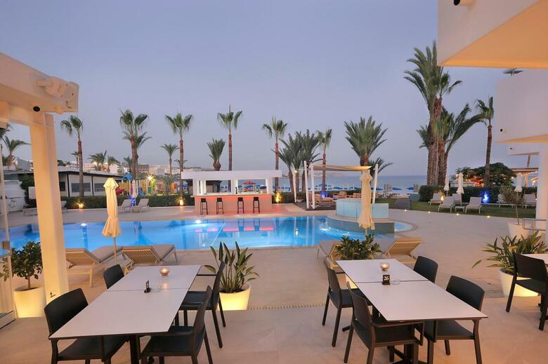 Okeanos Beach Boutique Hotel