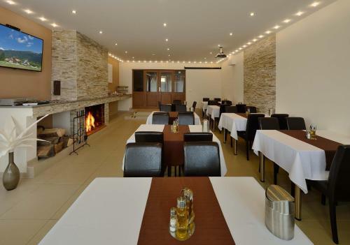 Hostal Villa Gloria