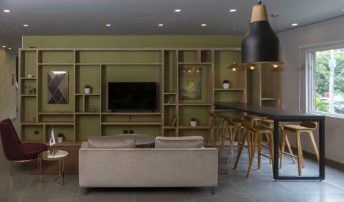 Hotel City Express Plus Medellin