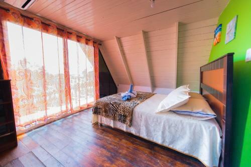 Chalet Con Piscina, Perfecto Para Grupos