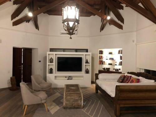 Villa Soundbay House
