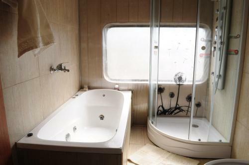 Lodge Estaci�n Del Lago